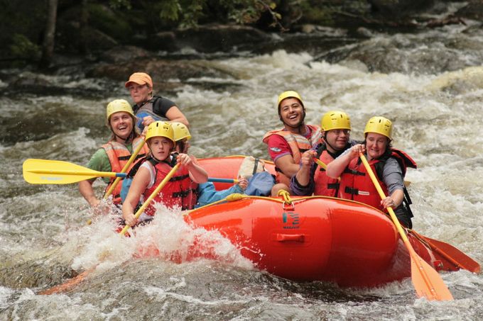 White water rafting - white water rafting a beginner's guide 