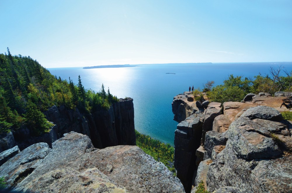 HIKING Lake superior thunder bay_web.jpg