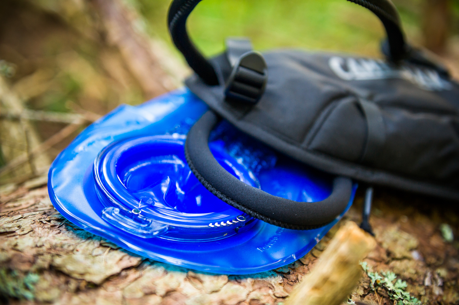 camelbak-stoaway-trail-running-backpack-review-best-mountain-marathon-rucksacks-winter-2016-2017