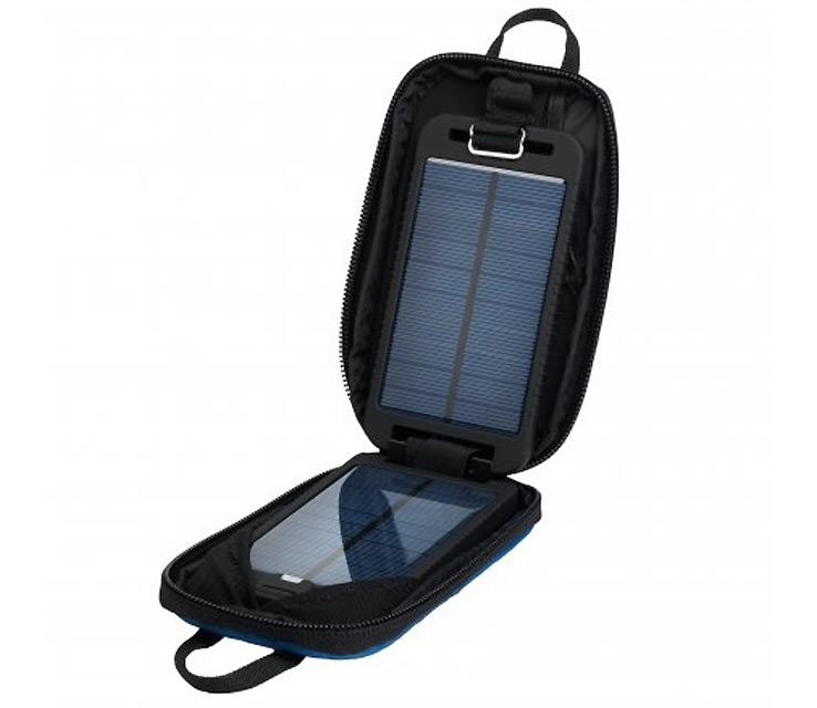 powertraveller solarmonkey adventurer