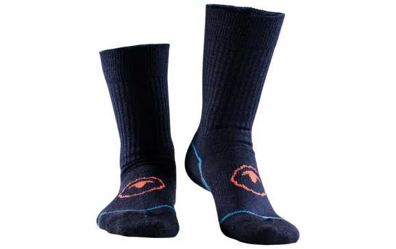 Isobaa Merino Blend Hiking Socks review - Active-Traveller