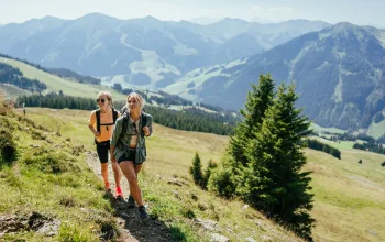 Hiking in Saalbach Hinterglemm Austria CREDIT Saalbach.com mr offenblende.at