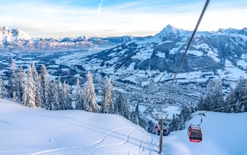 scarpa marmolada trek damen Kitzbuhel Hahnenkamm Winter Gondel CREDIT Kitzbuhel Tourism