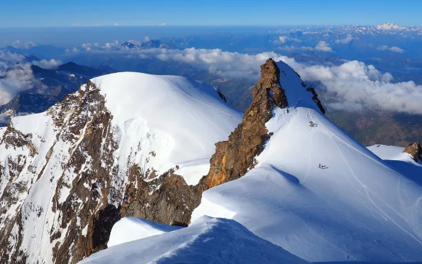 Scenic view of Corno Nero and Piramide Vincent in Monte Rosa Massif 