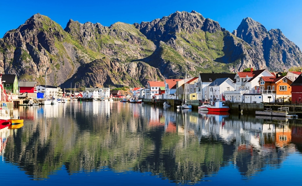 Henningsvaer picturesque Norwegian fishing village in Lofoten islands