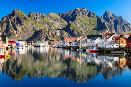 Henningsvaer picturesque Norwegian fishing village in Lofoten islands