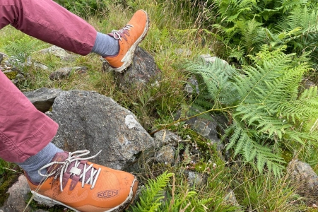 keen zionic hiking shoes 4