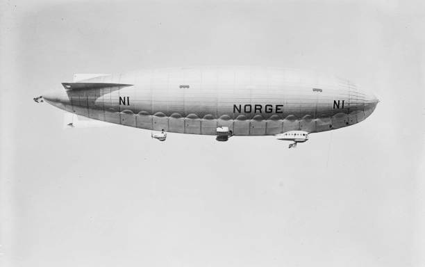 Norge airship in flight 1926  Credit Bain News Service Wikimedia Commons web