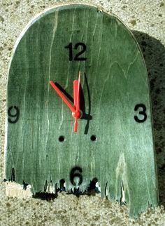 A broken board becomes a clock, so you'll always know what time it is
