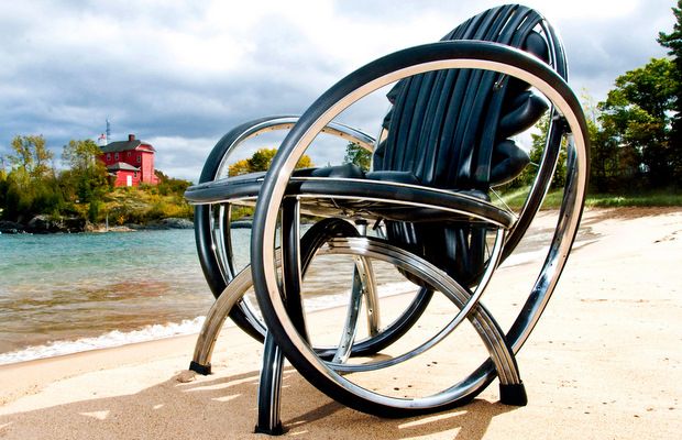 47-ART_RecyclingBikes_BikeChair_AndyGregg