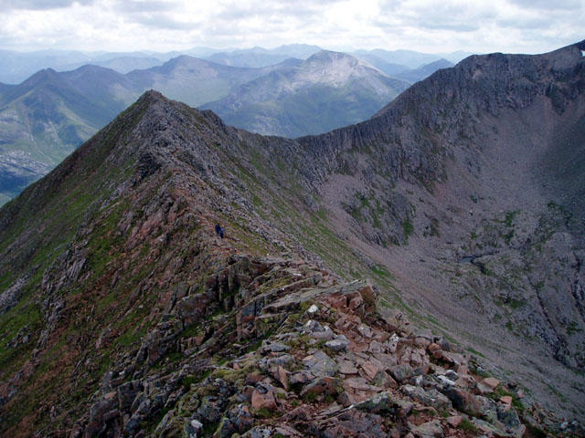 Carn-Mór-Dearg-Arête - Climbing the 5 peaks