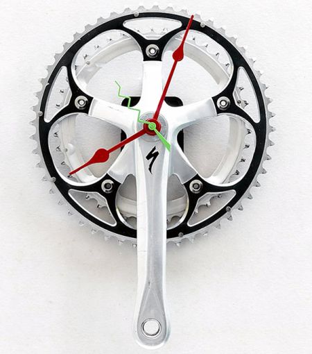 clocks-made-from-bicycle-part_v8NXp_24431