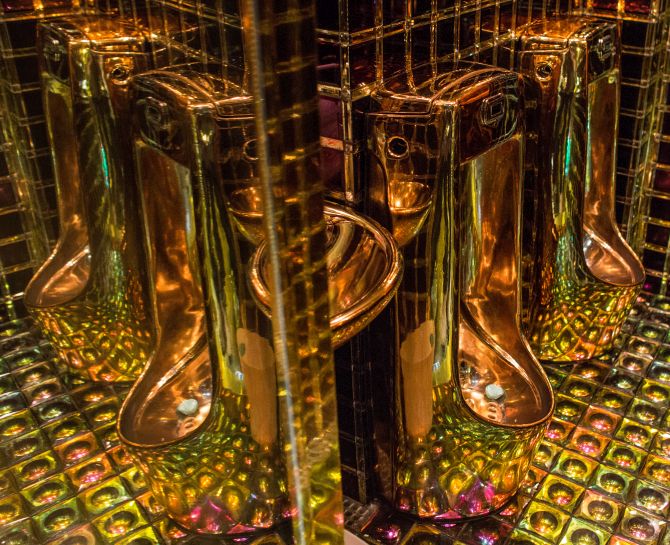 Pimp-My-Urinal-Gold-Toilet-Custom-Crazy-Weird