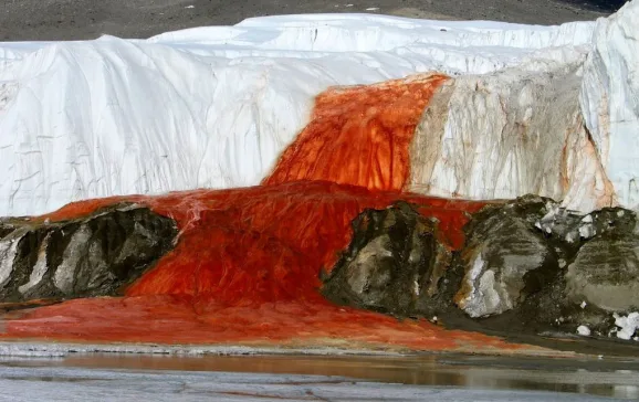 blood falls edited 1020x645 1