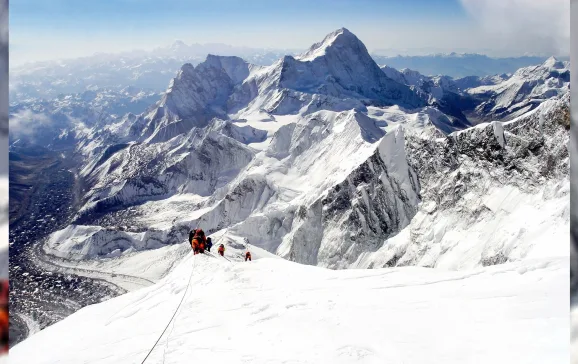 climbing everest
