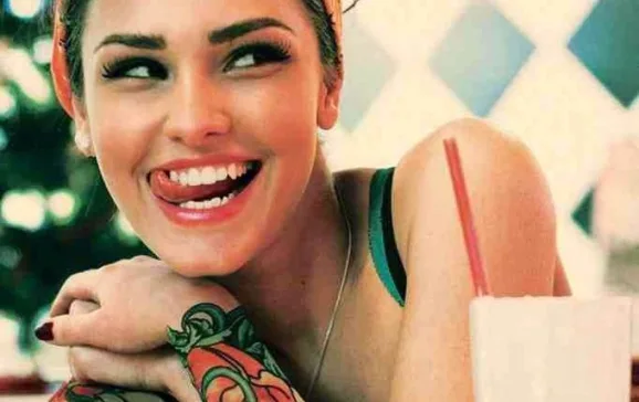 surf tattoos woman retro 680x990