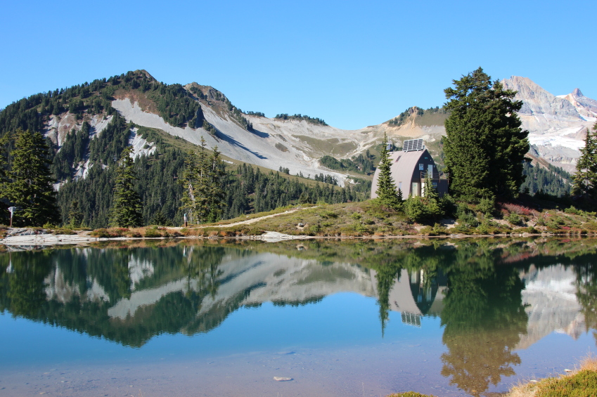 23 Isolated Dream Houses That Will Give You Serious Wanderlust 11
