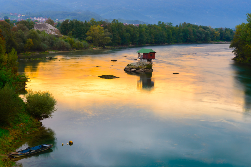 23 Isolated Dream Houses That Will Give You Serious Wanderlust 13