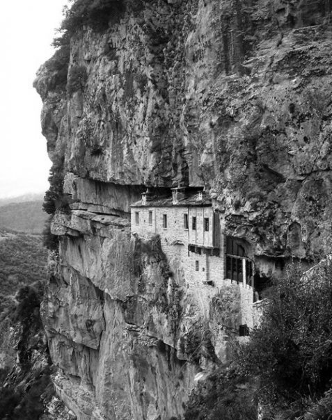 23 Isolated Dream Houses That Will Give You Serious Wanderlust 17