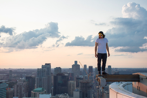 Urban-Exploration-Vertigo-Skyscraper
