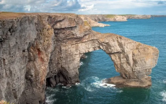 1529 green bridge in pembrokeshire