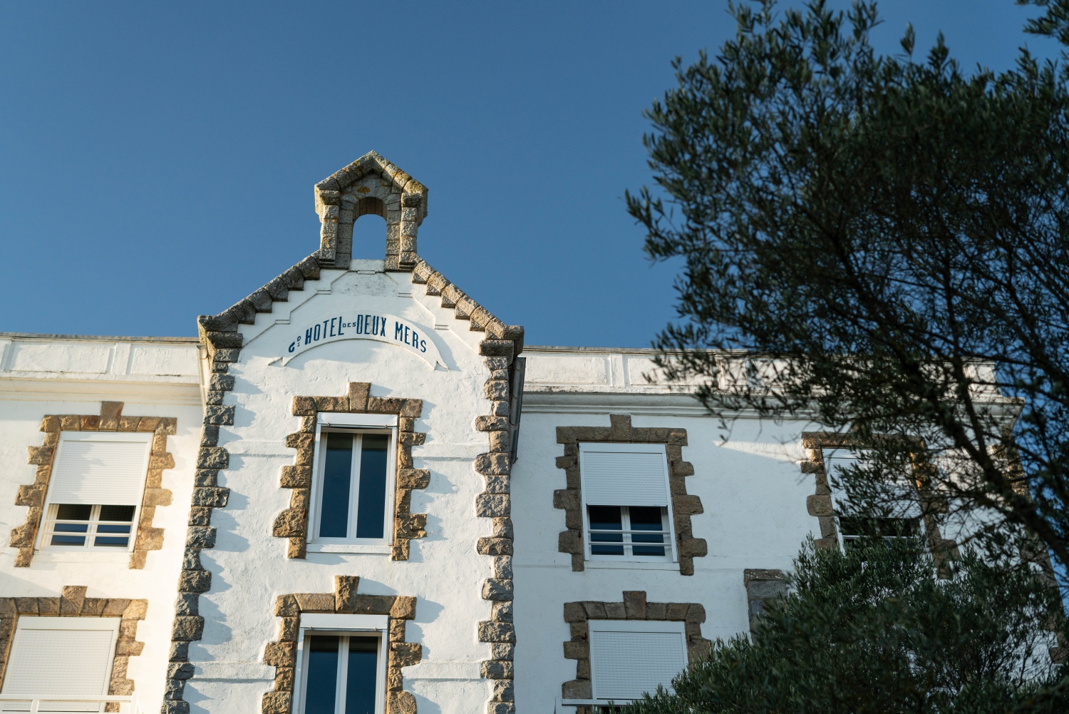 hotel-des-deux-Mers-brittany-france