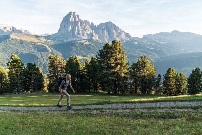 Gwilym sets out on a hike in South Tyrol ©MarkJamesChase.jpg