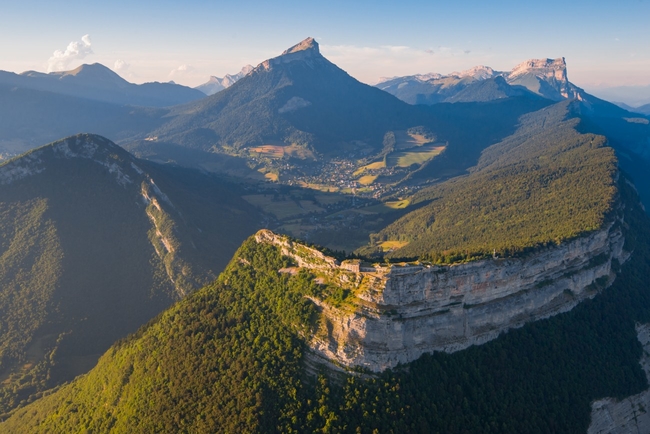 Hiking in Chartreuse, Isère, France CREDIT Isère Attractivité_ FPattou.jpg