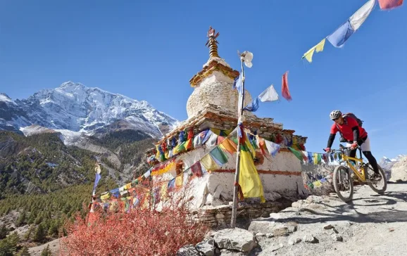 bike through the beautifully varied landscapes of nepal