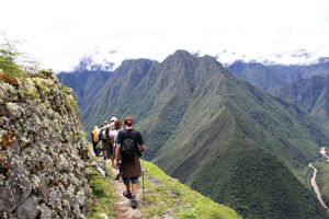 Machu_Picchu_trekking
