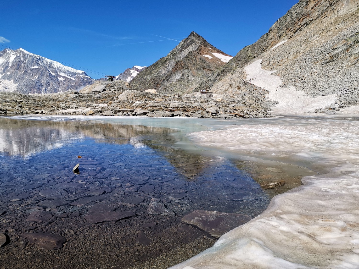 Monte-Moro-pass-Valais-Switzerland