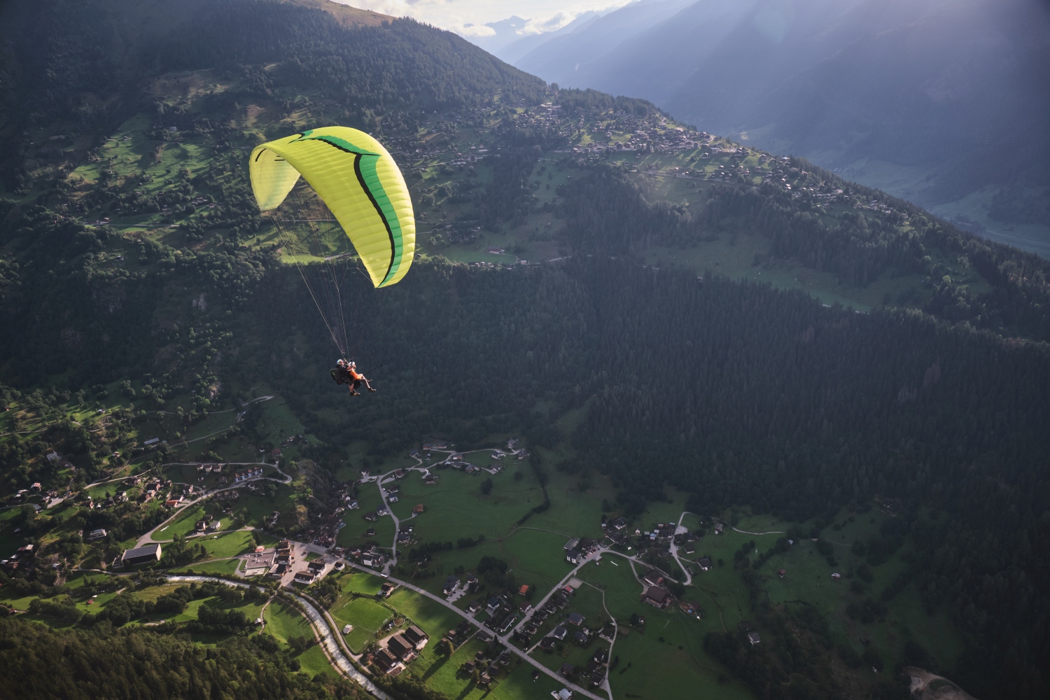 paragliding-Fiesch-valais-switzerland