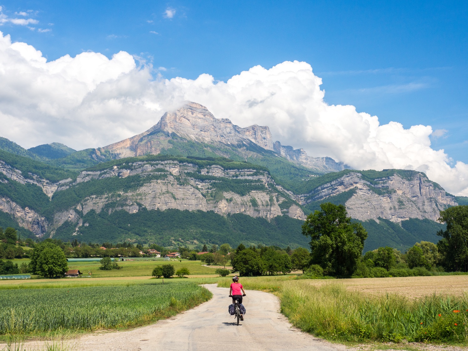 road-cycling-V63-route-isere-france