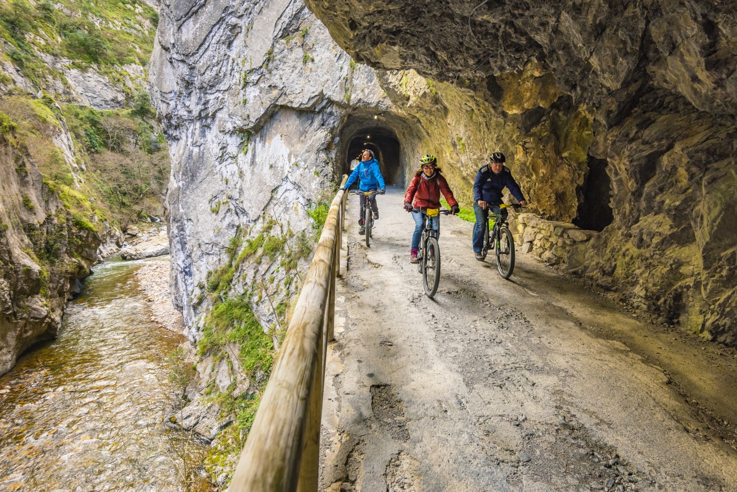 senda-del-oso-cycling-asturias-spain