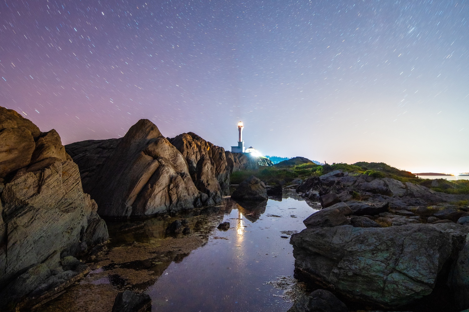 stargazing-lighthouse-nova-scotia-canada