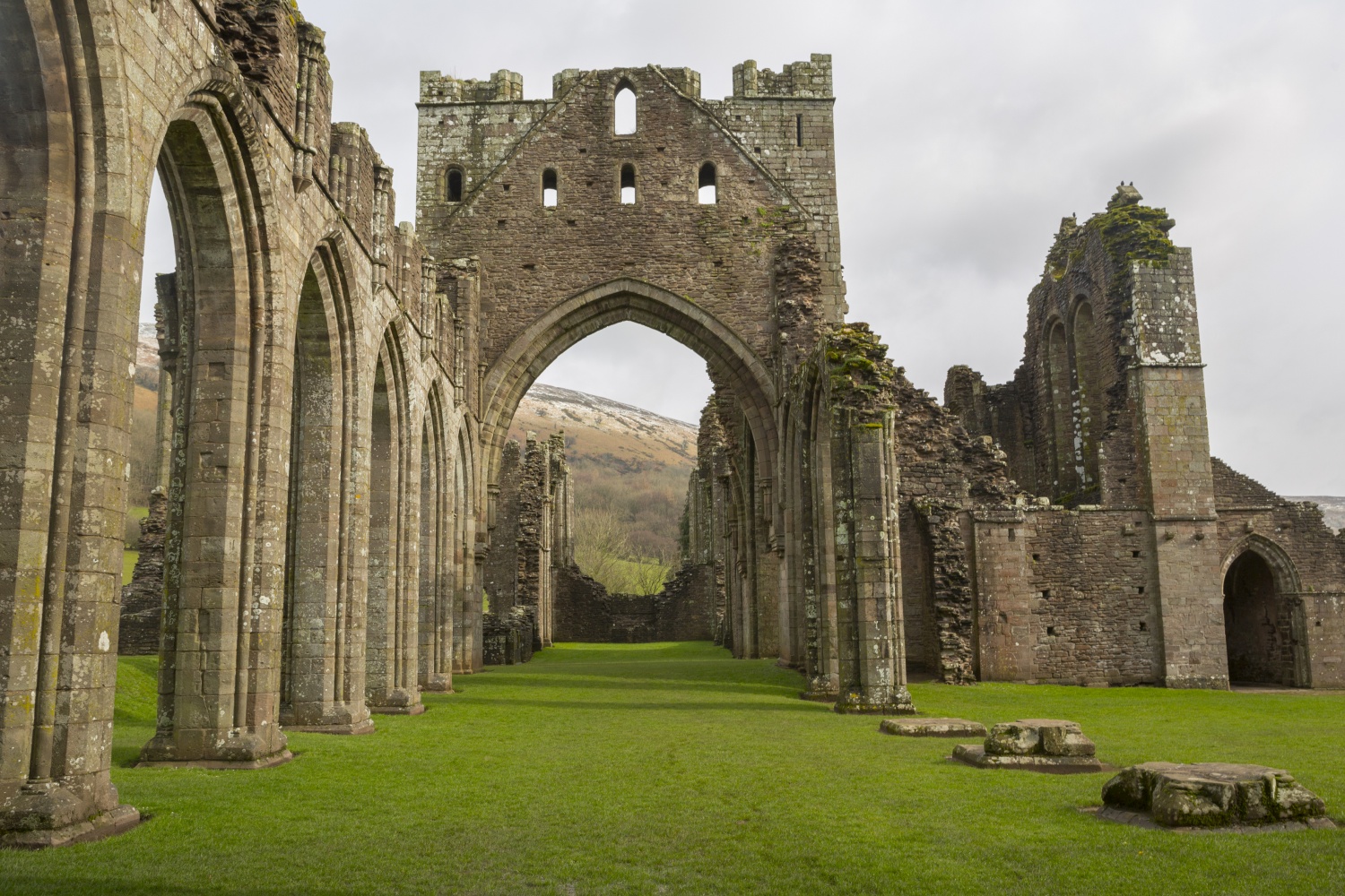 Gothic style ruins with archways - Llanthony Priory, Beacons Way