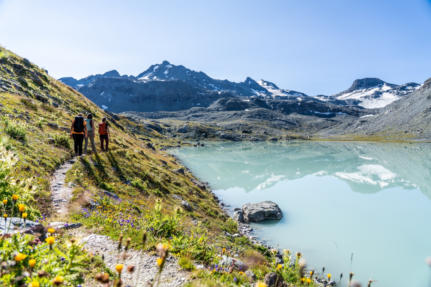 grand-desert-hike-nendaz-switzerland