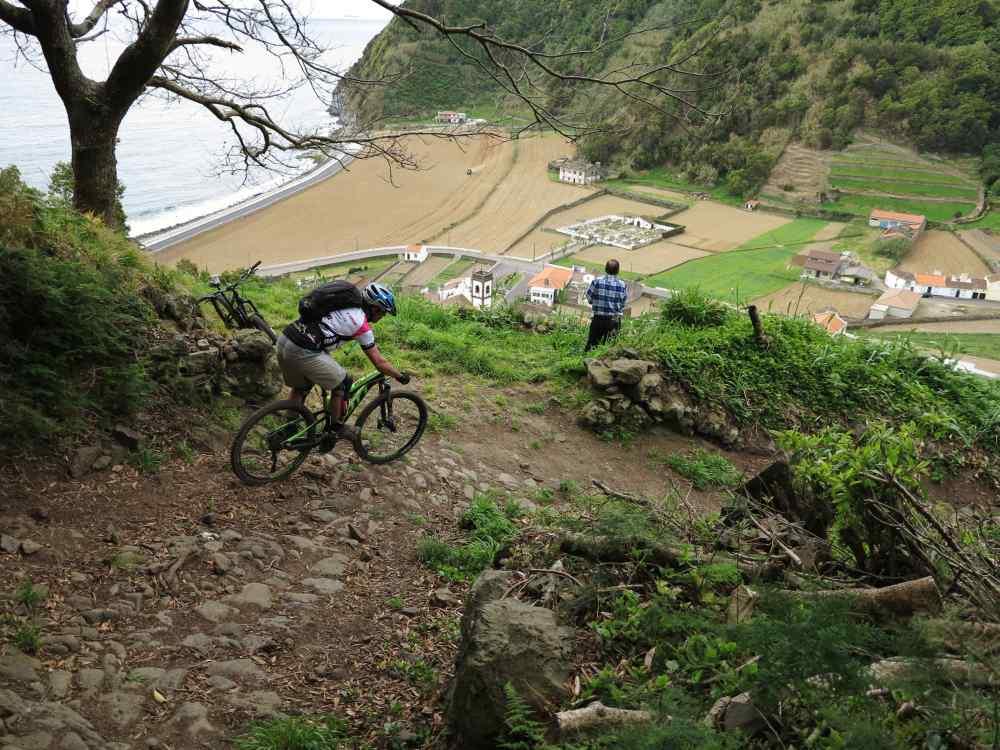 Azores_-_MTB_in_Faial_da_Terra.jpg