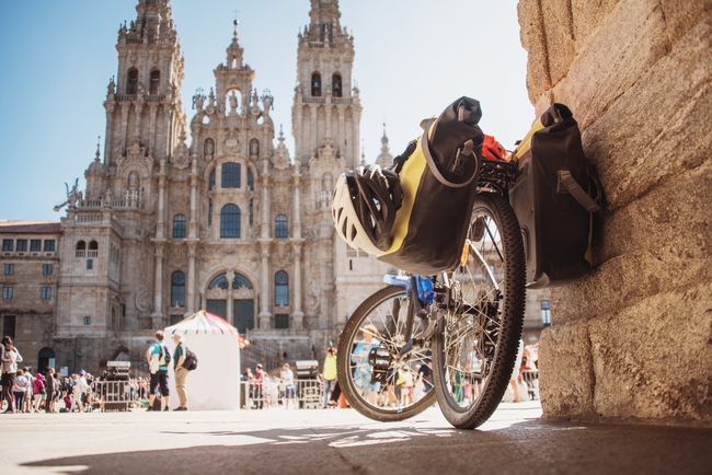 Cycling_Camino_de_Santiago_Spain_CREDIT_iStock.jpg