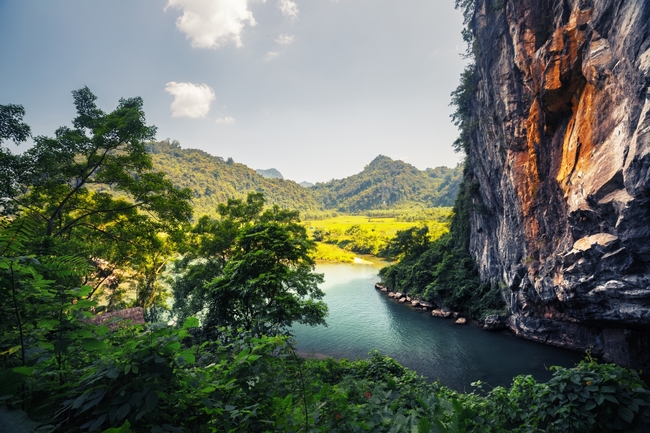 Cycling_Ho_Chi_Mihn_Trail_Phong_Nha_Vietnam_CREDIT_iStock.jpg