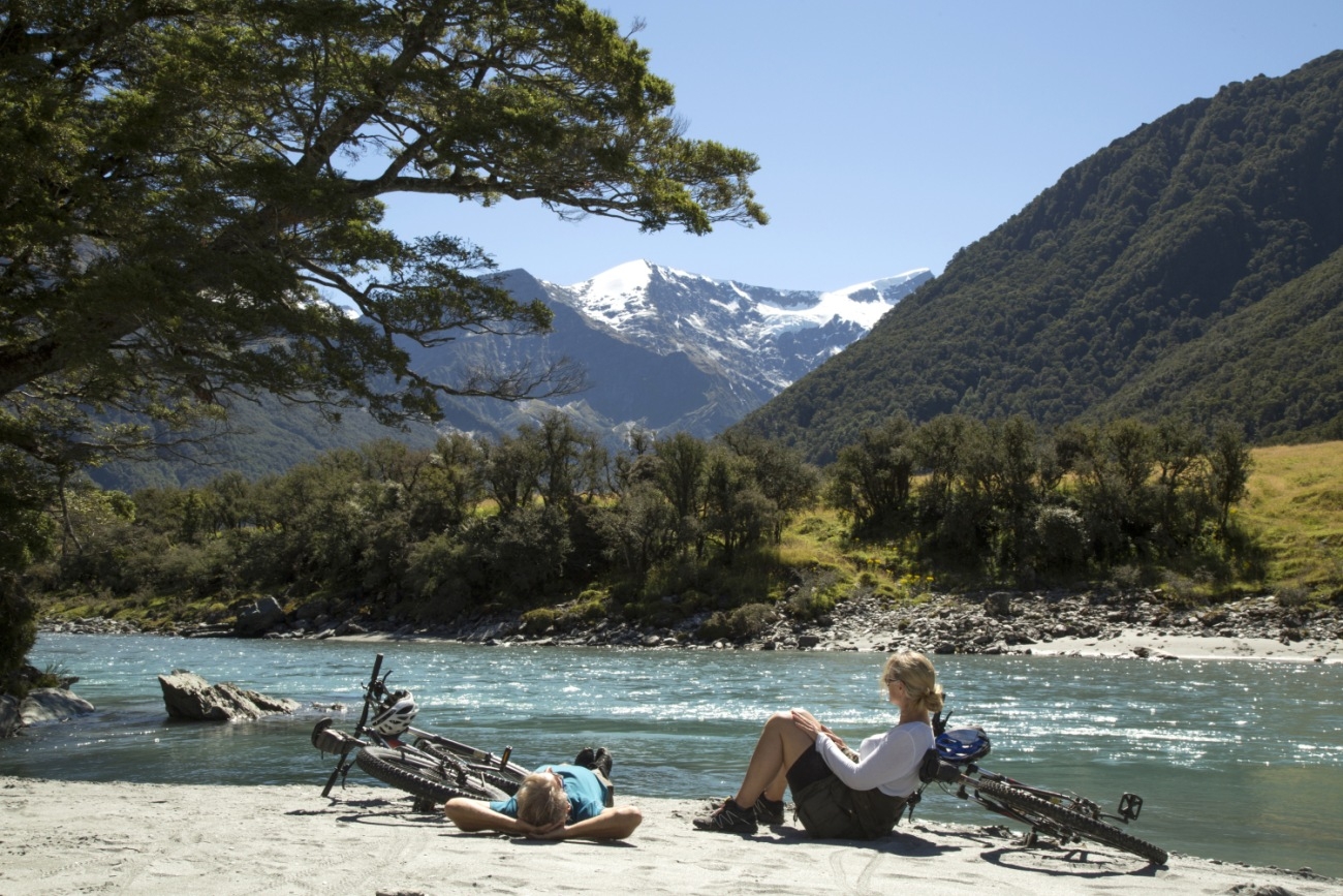 cycling new zealand credit istock