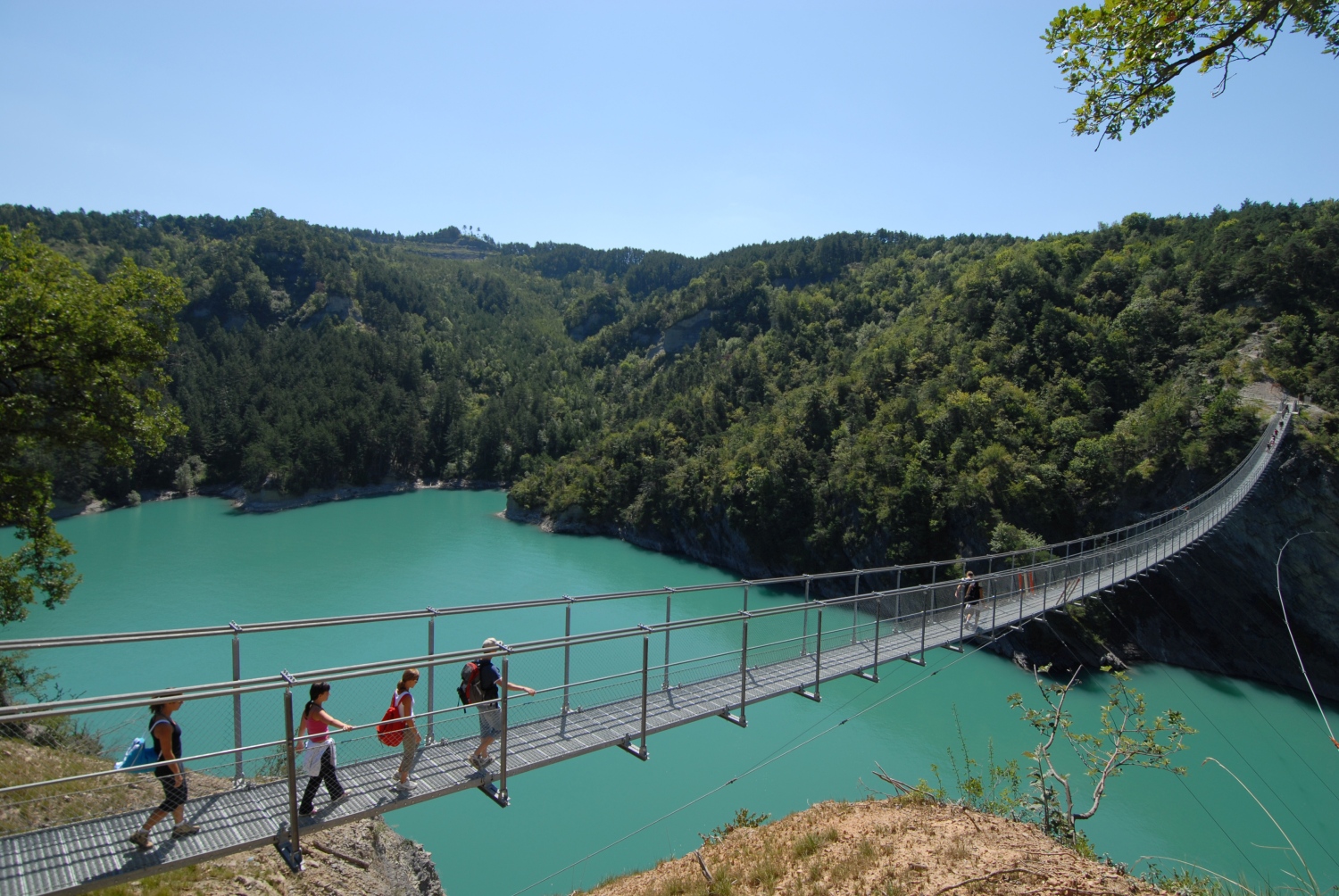 Himalayan-footbridges-of-Monteynard