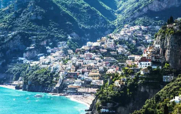 2022 the amalfi coast in italy