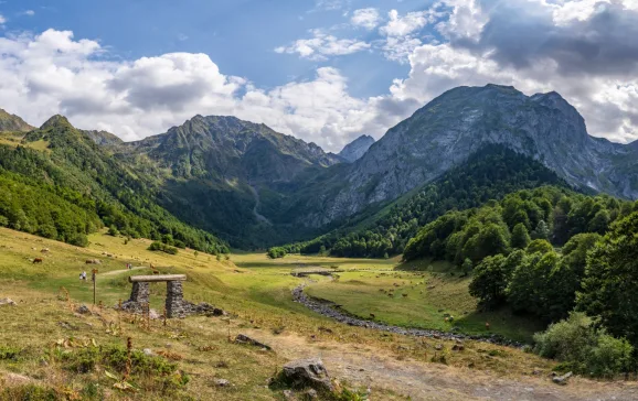 Hiking CREDIT Val dAran Photos 1