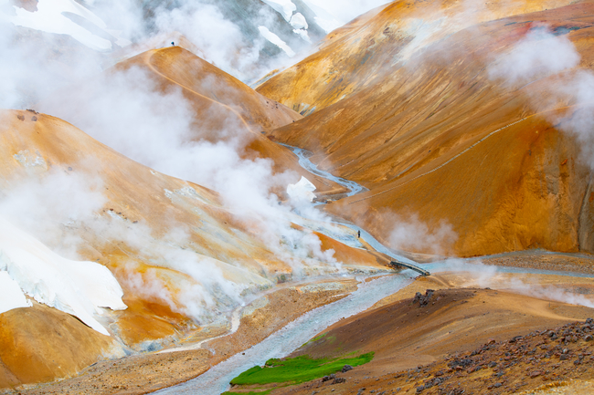 Landmannalaugar_valley_hiking_Iceland.jpg