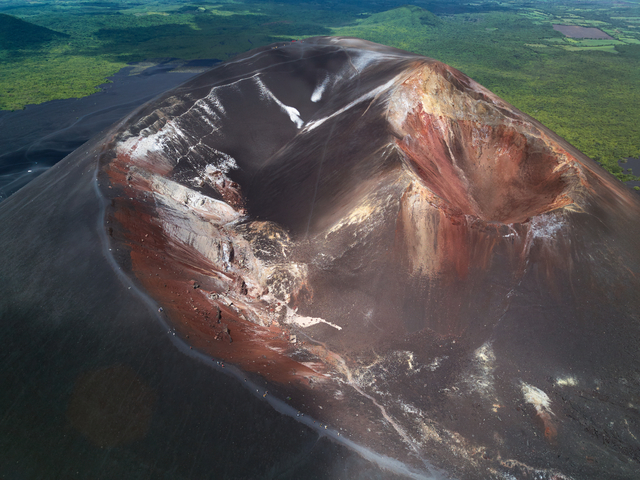 Nicaragua Cerro Negro Volcano 2.jpg