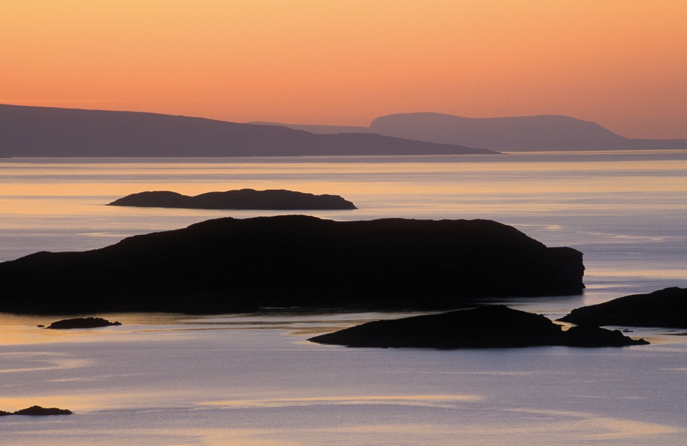 Paddle the spectacular Summer Isles, Scotland.jpg