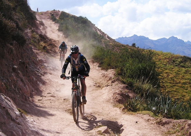 Peru - Macchu Picchu cycling.jpg