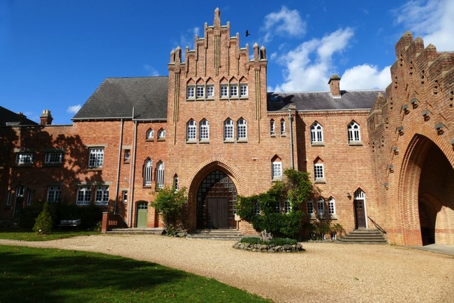 Quarr Abbey.jpg