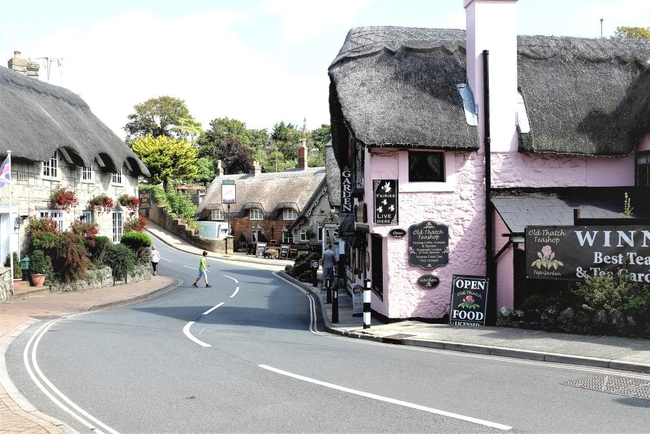 Shanklin village centre.jpg